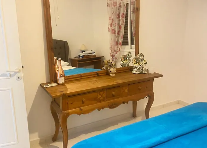 Bestbeachnewlyrenovatespoolsgatedreginagardens1 Apartman Paphos